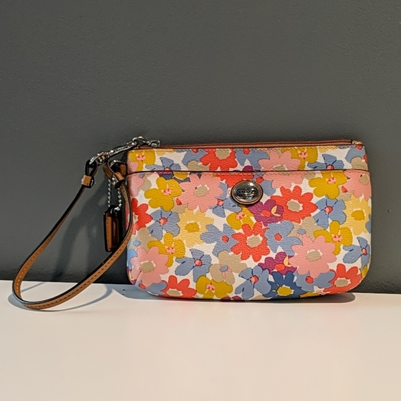 Coach Handbags - Coach Floral Wristlet